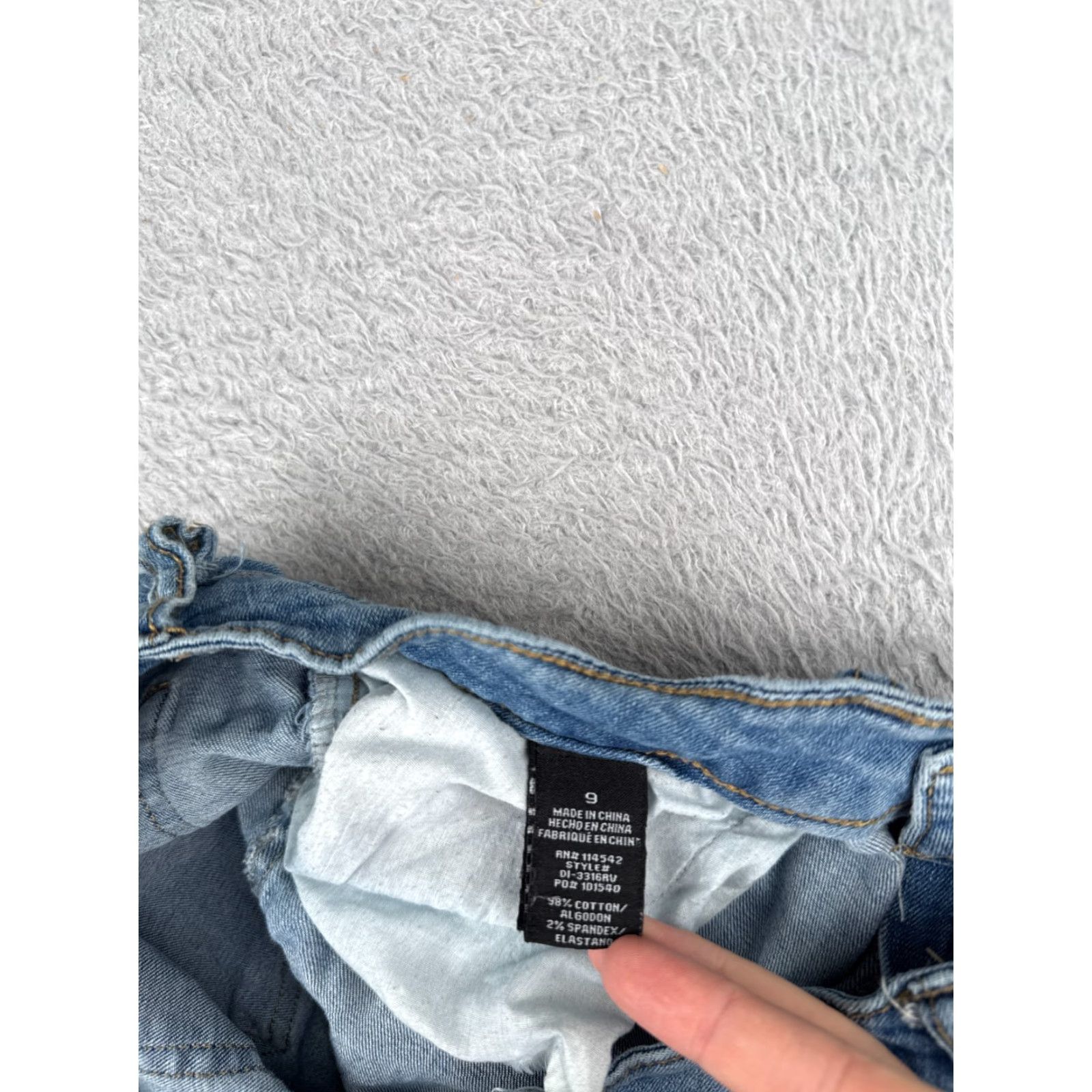 Vintage Dollhouse Jeans Juniors 9 Denim Blue Skinny Tapered Distressed 28x26 Jeans Womens Girls Mens Size 30" / US 8 / IT 44 - 7 Thumbnail