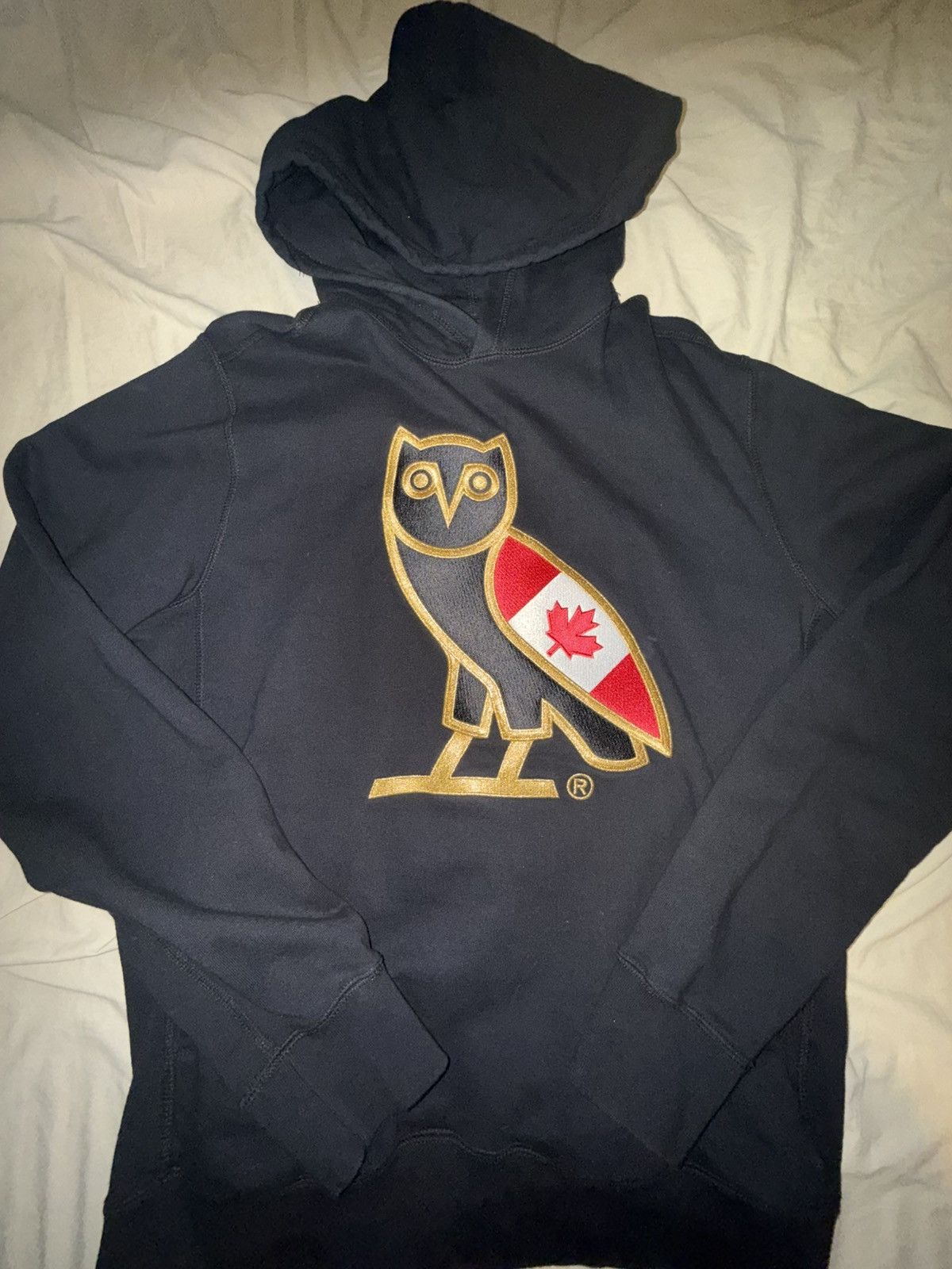 October's Very Own Medium black/gold Canada flag Octobers Very Own Logo Hoodie Size US M / EU 48-50 / 2 - 1 Thumbnail