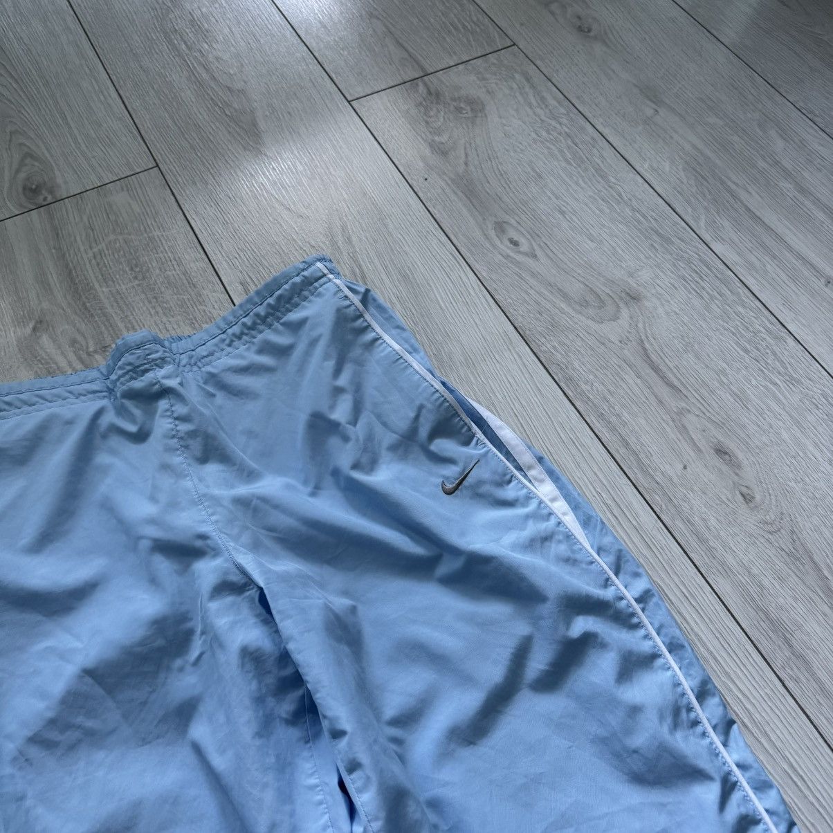 Nike × Vintage Vintage nike track pants y2k gorpcore sweatpants parachute Size 30" / US 8 / IT 44 - 2 Thumbnail