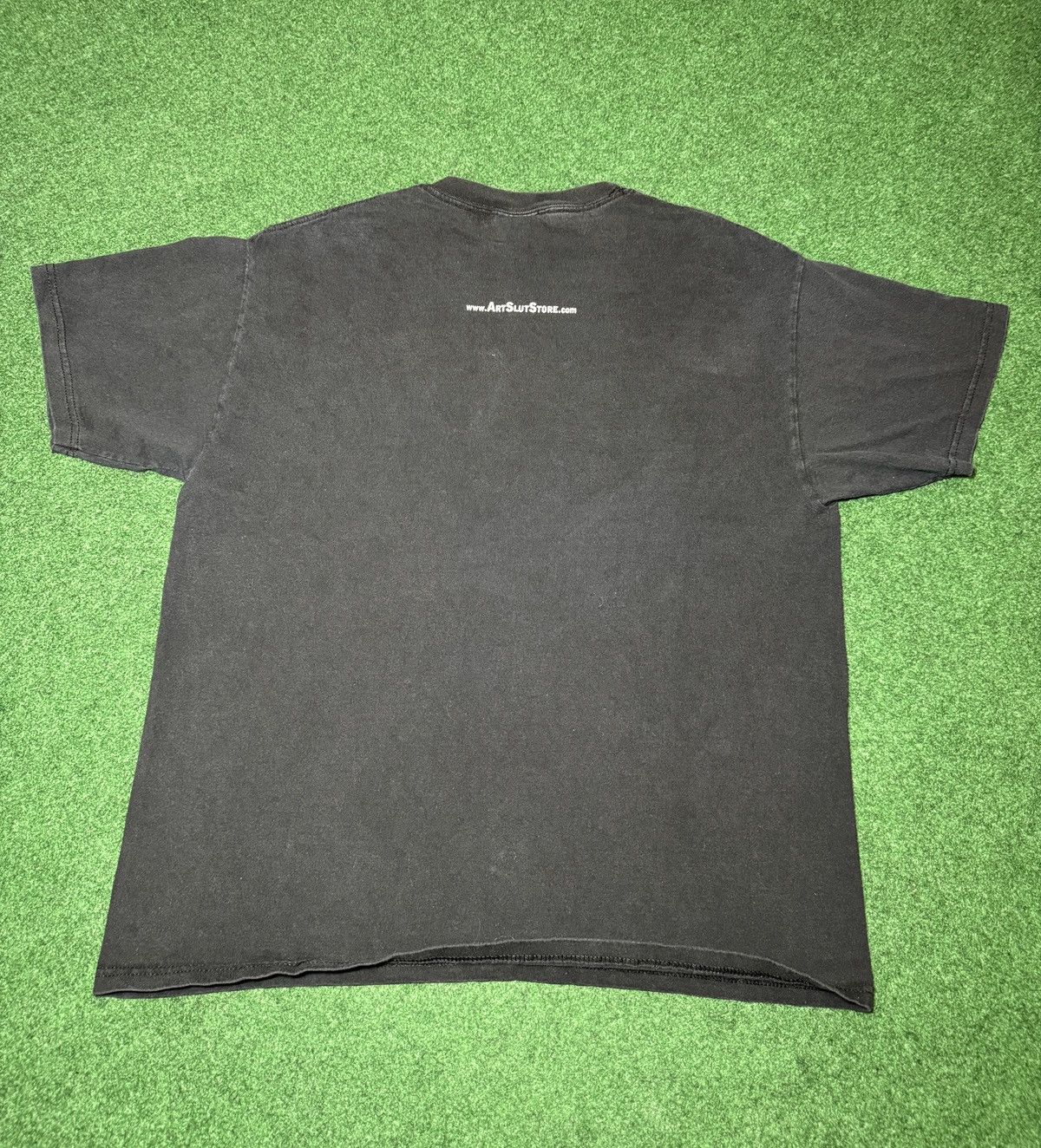 Vintage Vintage 90s Y2K Art Slut Grunge Funny Art Tee Black T Shirt Size US L / EU 52-54 / 3 - 4 Thumbnail
