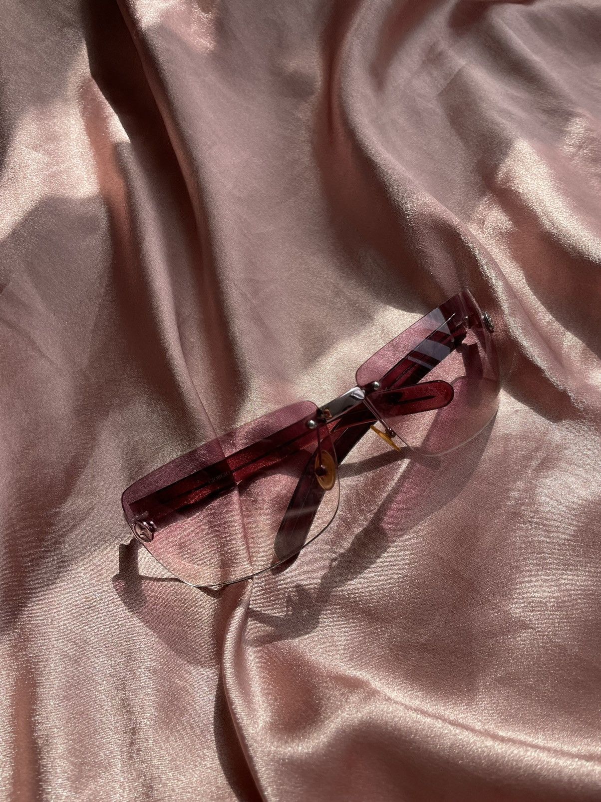 Giorgio Armani Giorgio Armani sunglasses now online! ✨💕 Size ONE SIZE - 5 Thumbnail