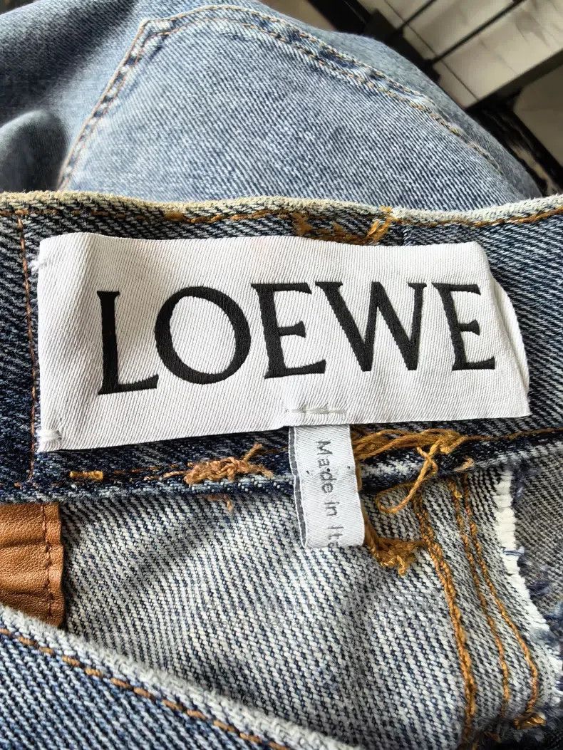 Loewe Loewe Denim long pants, with a big leather patch on the ba Size US 36 / EU 52 - 3 Thumbnail