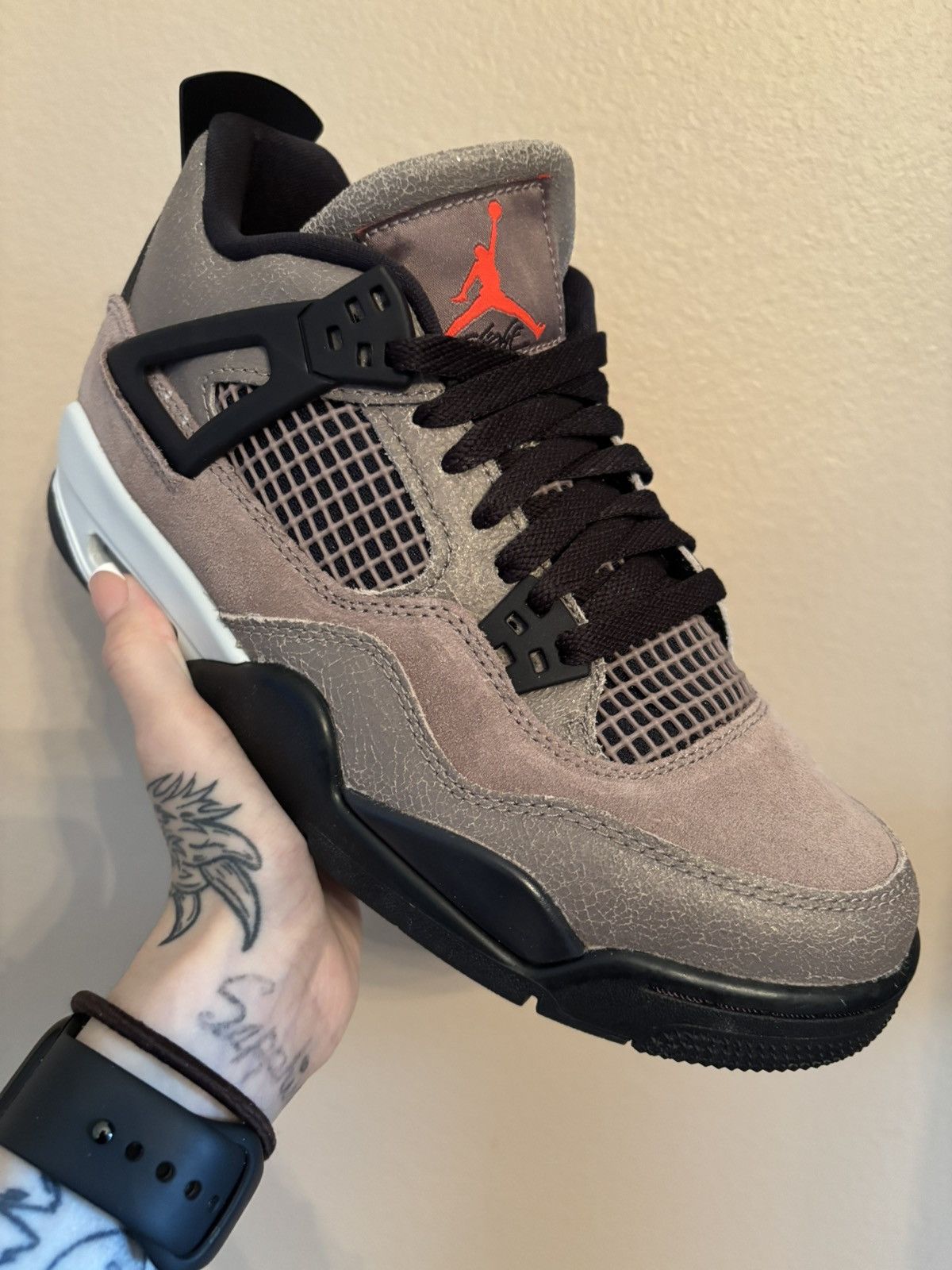 Jordan Brand Air Jordan 4 Retro GS 'Taupe Haze' Size US 6.5 / EU 39-40 - 2 Thumbnail