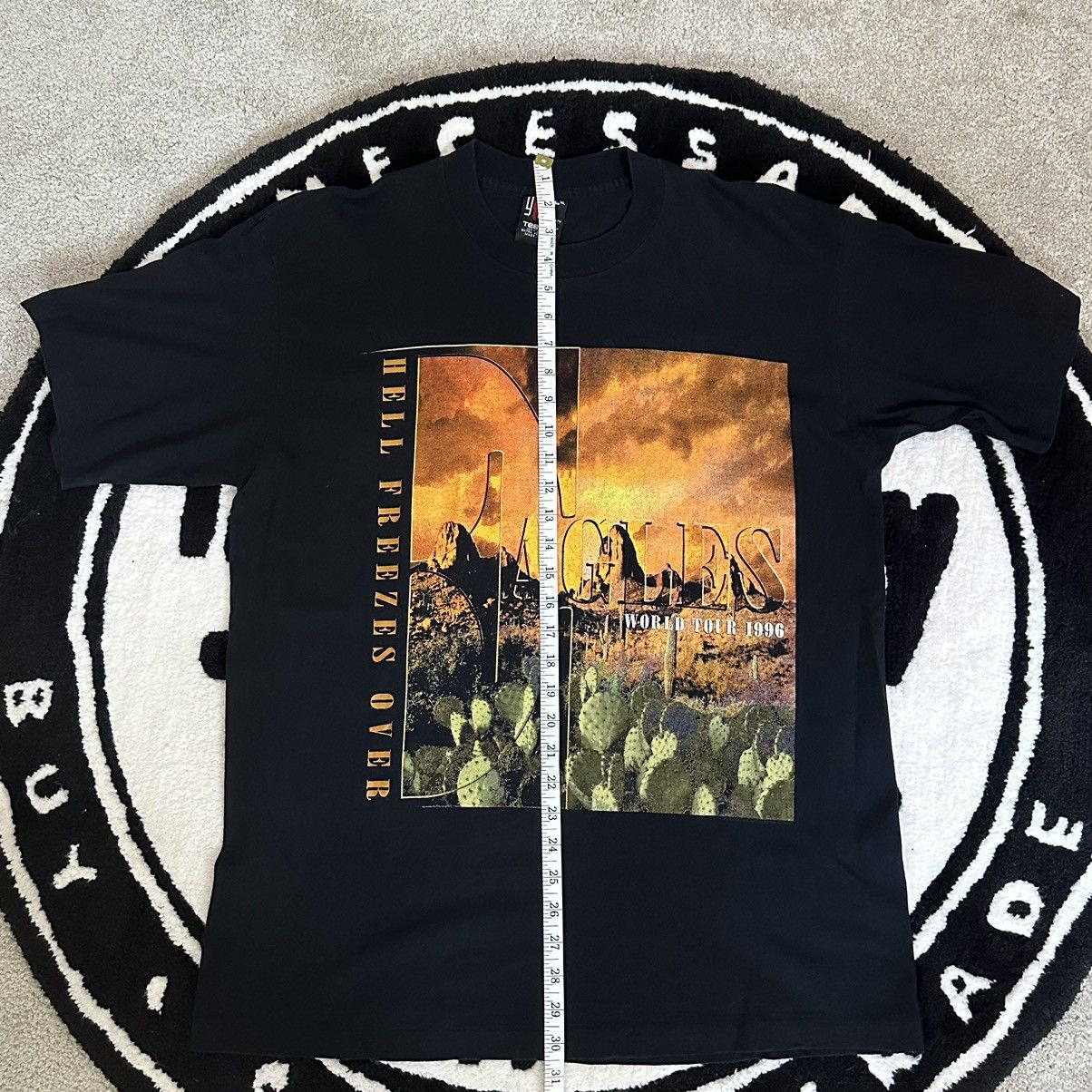 Band Tees Vintage Eagles Hell Freezes Over 1996 World Tour Graphic Tee Size US XL / EU 56 / 4 - 8 Thumbnail