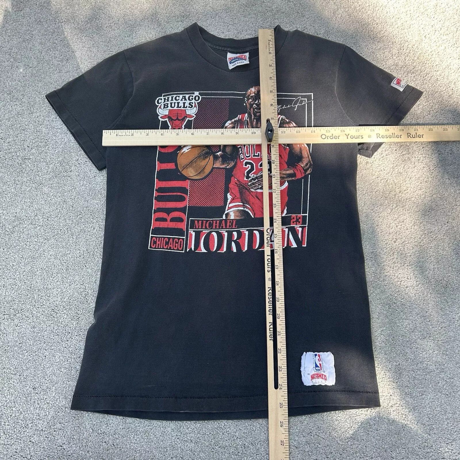 Nutmeg Vintage Michael Jordan Nutmeg Mills Shirt Adult Size US L / EU 52-54 / 3 - 2 Thumbnail