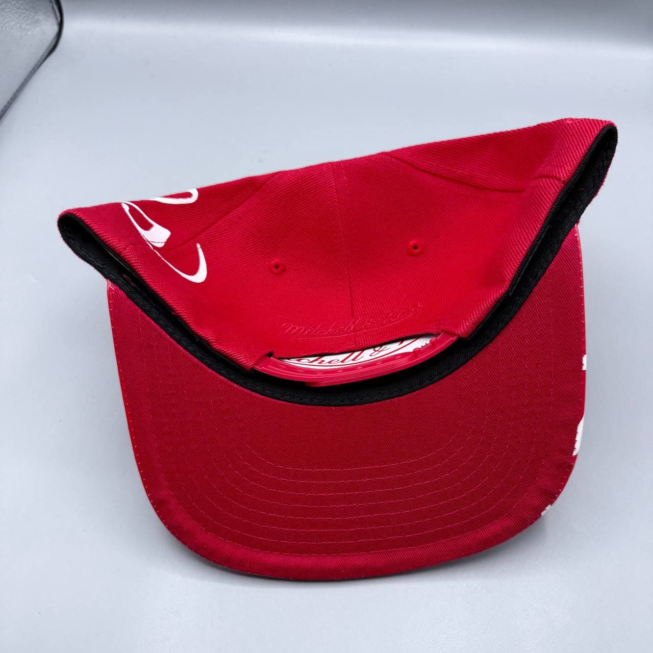 Mitchell & Ness Chicago Bulls Hat Men Red The Finals Snap Back Cap New Size ONE SIZE - 7 Thumbnail
