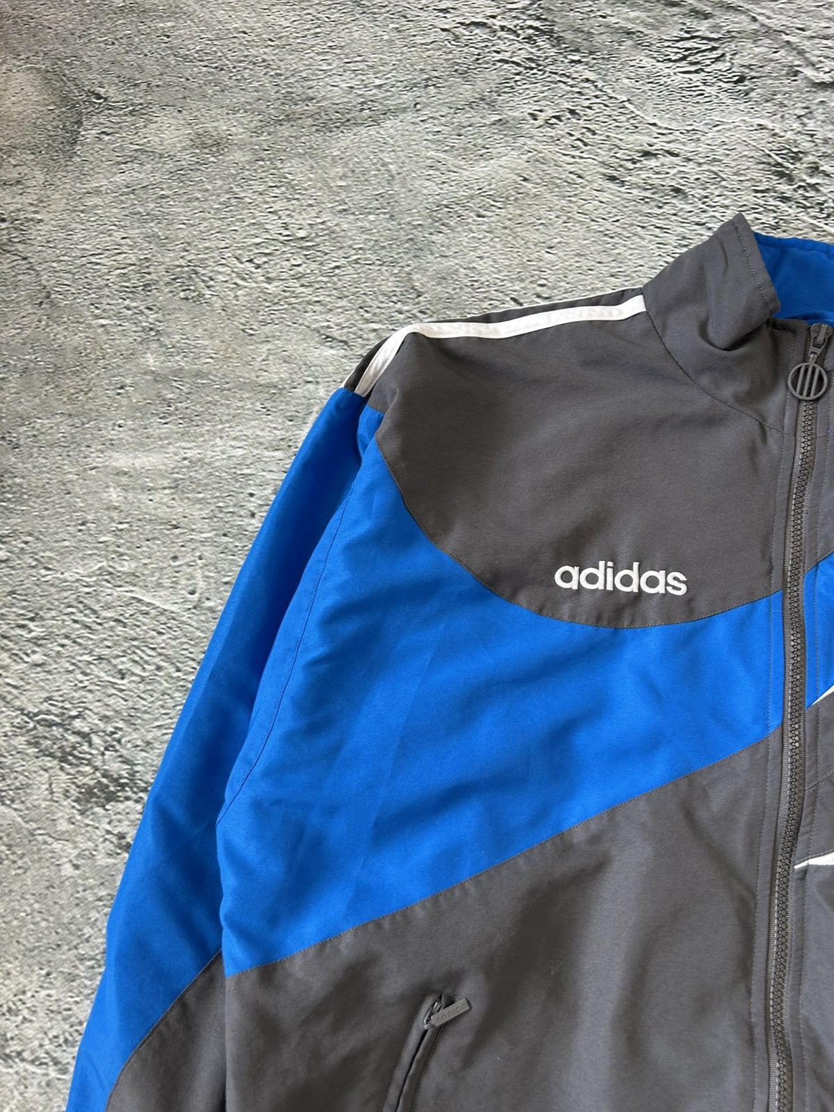 Adidas Adidas track suit vintage grey nylon track pants drill Size US M / EU 48-50 / 2 - 5 Thumbnail