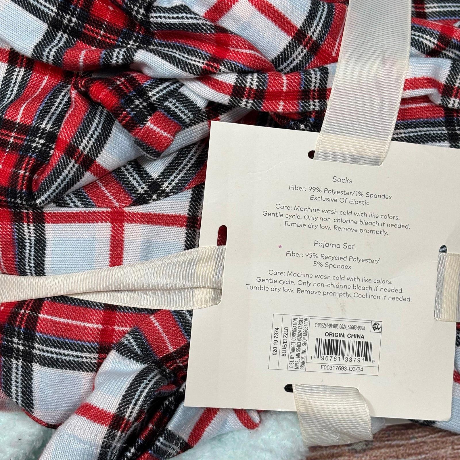 Other Colsie Pajama & Socks Set Plaid Medium NWT Size ONE SIZE - 4 Thumbnail