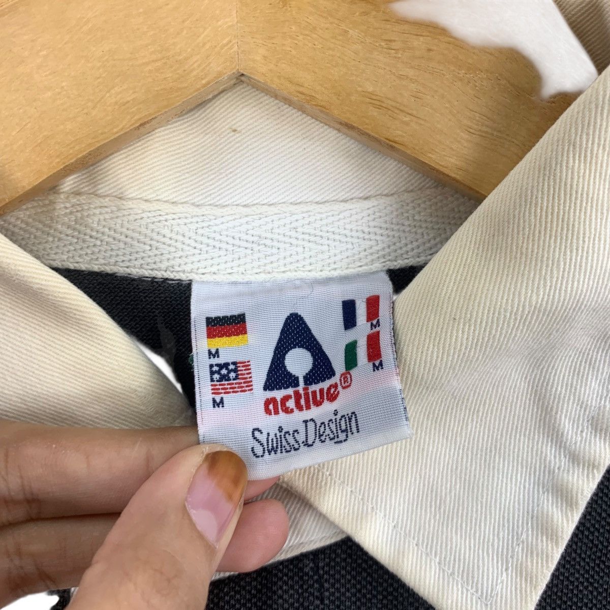 Other Vintage 90’ ACTIVE SPORTSWEAR SWISS Rugby Crest Tee Shirt Size US M / EU 48-50 / 2 - 7 Thumbnail
