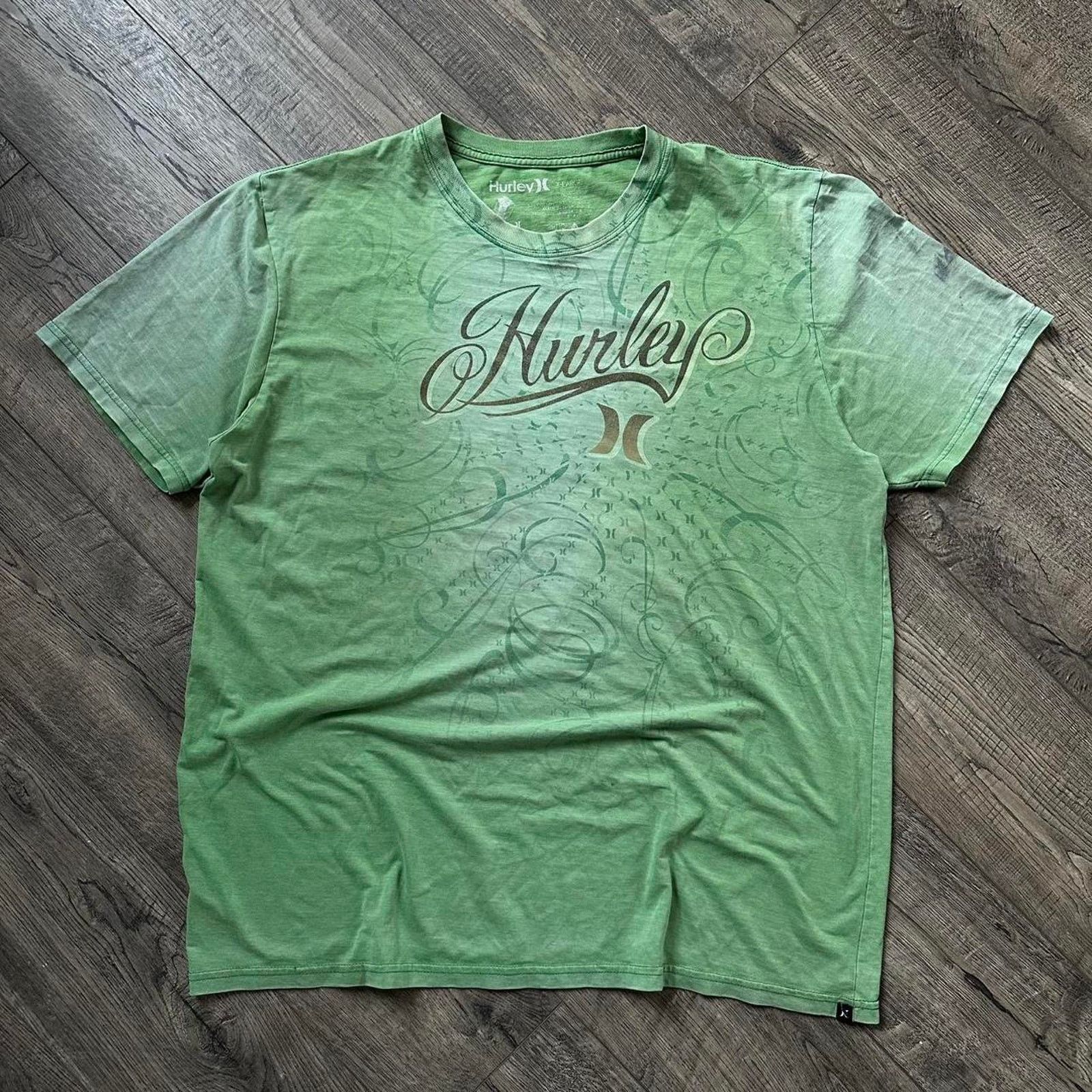 Hurley × Vintage Epic Vintage Y2K 00s Hurley Surf Skate AOP Graphic Tee Shirt Size US XL / EU 56 / 4 - 3 Thumbnail
