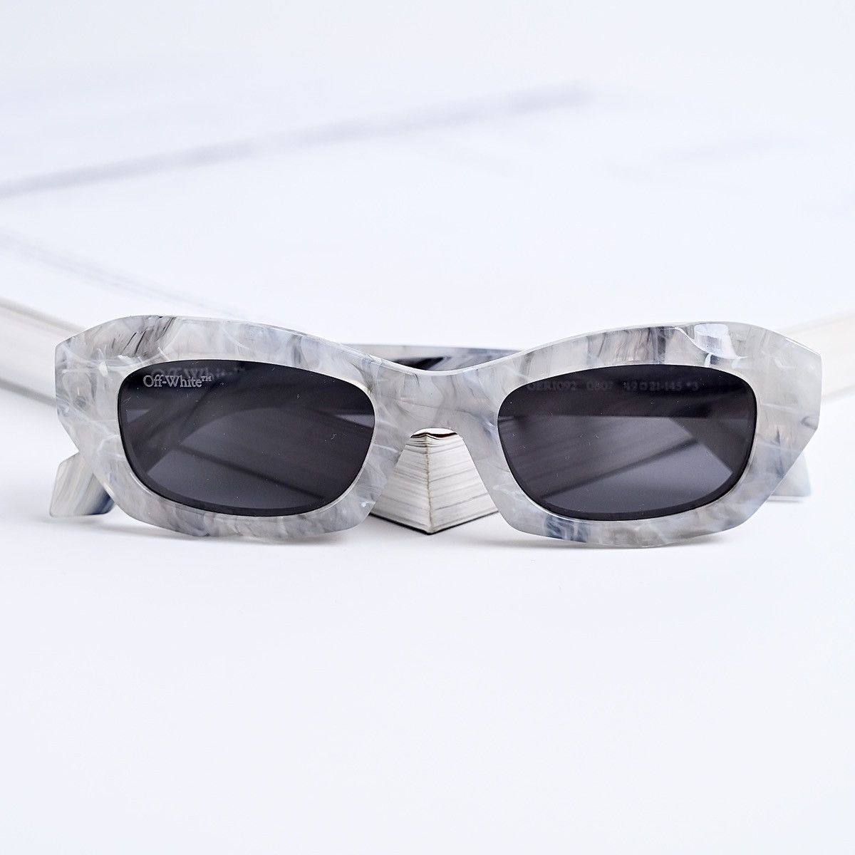 Off-White OFF WHITE VENEZIA SUNGLASSES Size ONE SIZE - 13 Thumbnail