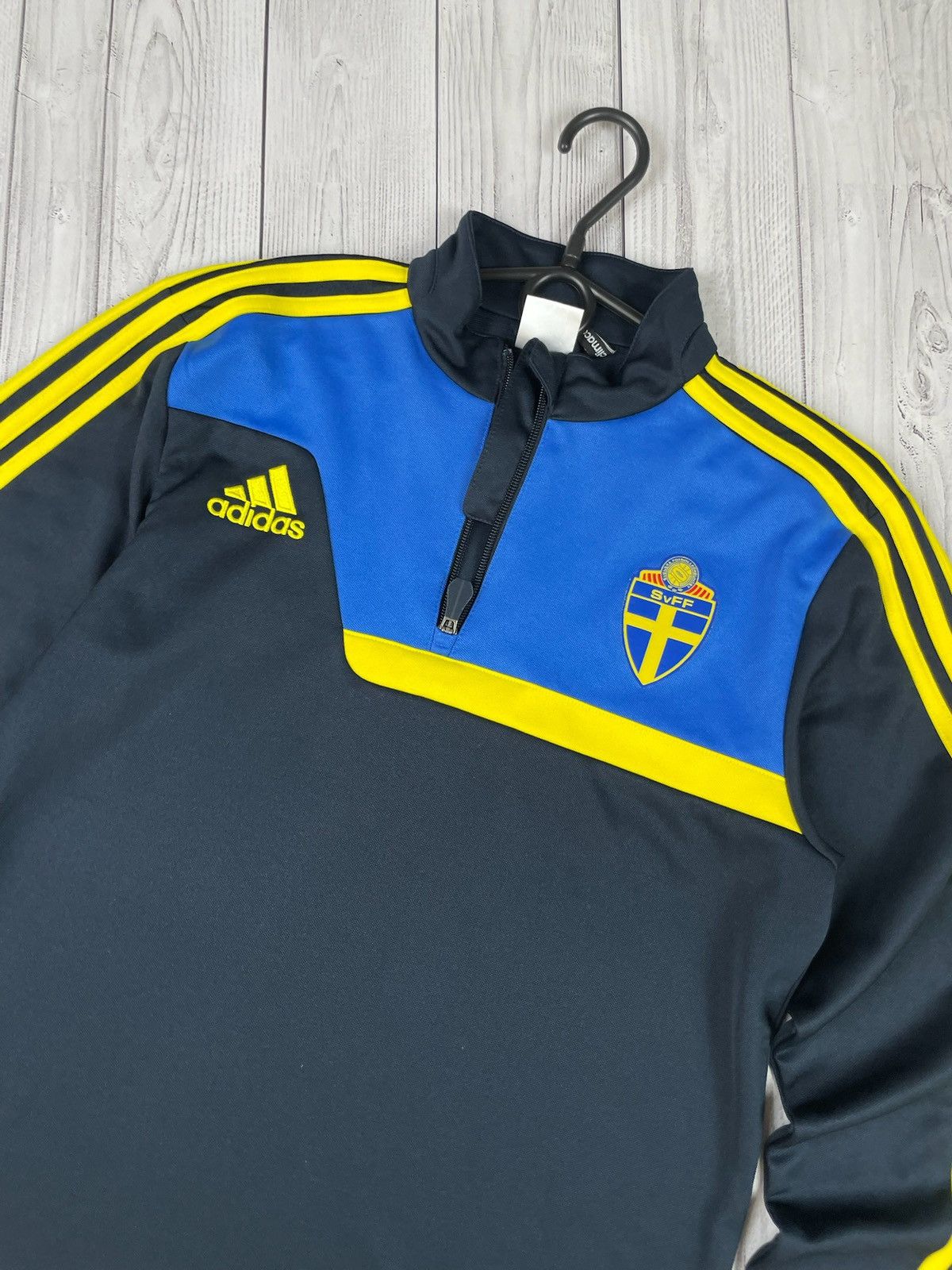 Adidas Vintage adidas Sweden soccer sweatshirt training jacket Size US S / EU 44-46 / 1 - 3 Thumbnail