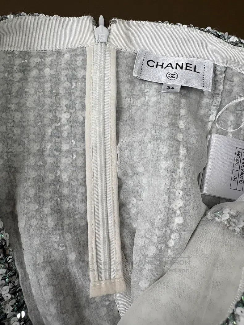 Chanel Chanel 23p preview series green and white sequin embroider Size 42" / US 20 - 8 Thumbnail