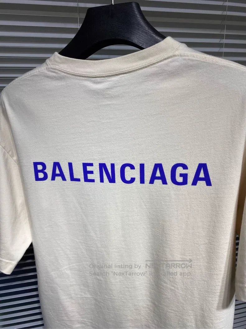 Balenciaga Balenciaga White Short Sleeve T-Shirt Loose Fit with Lette Size US S / EU 44-46 / 1 - 4 Thumbnail