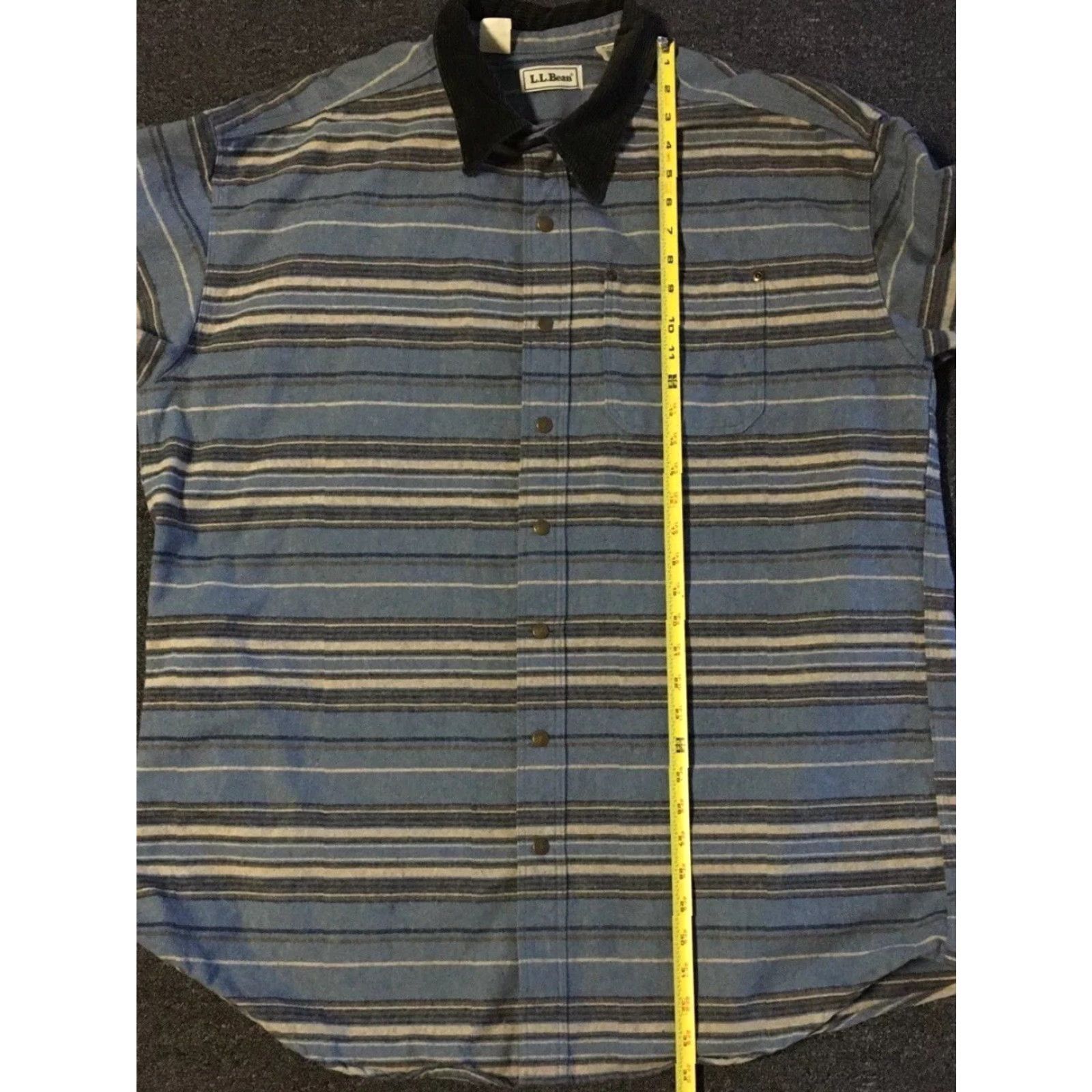 Vintage VINTAGE LL Bean Chore Shirt Jacket XL T Blue Cotton Flannel 90s 80s Aztec Grunge Cowboy cowboy USA Southwestern Rodeo USA Mens Button-Up Shirt Jacket Size US XL / EU 56 / 4 - 7 Thumbnail