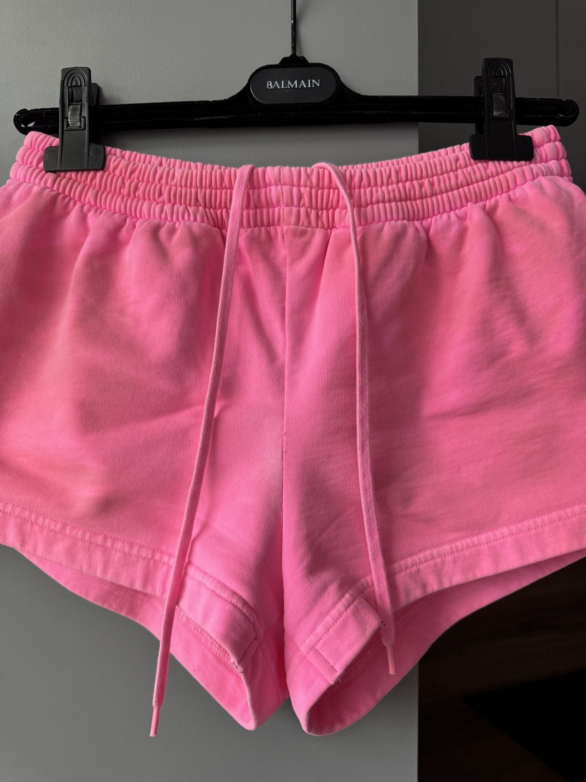 Balenciaga Balenciaga SS23 Vintage Pink Faded Dyed Sweat Shorts Size US 28 / EU 44 - 3 Thumbnail