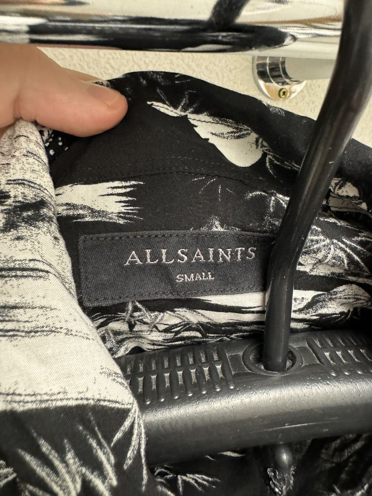 Allsaints Allsaints fullprint longsleeve t-shirt black S Japanese bran Size US S / EU 44-46 / 1 - 6 Thumbnail