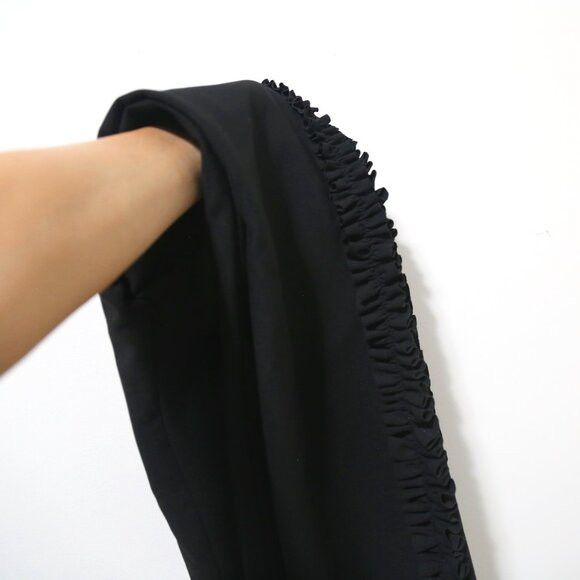 Cinq a Sept Cinq A Sept Onyx Ruffle Trim Flared Cropped Black Pants Size 26" / US 2 / IT 38 - 6 Thumbnail