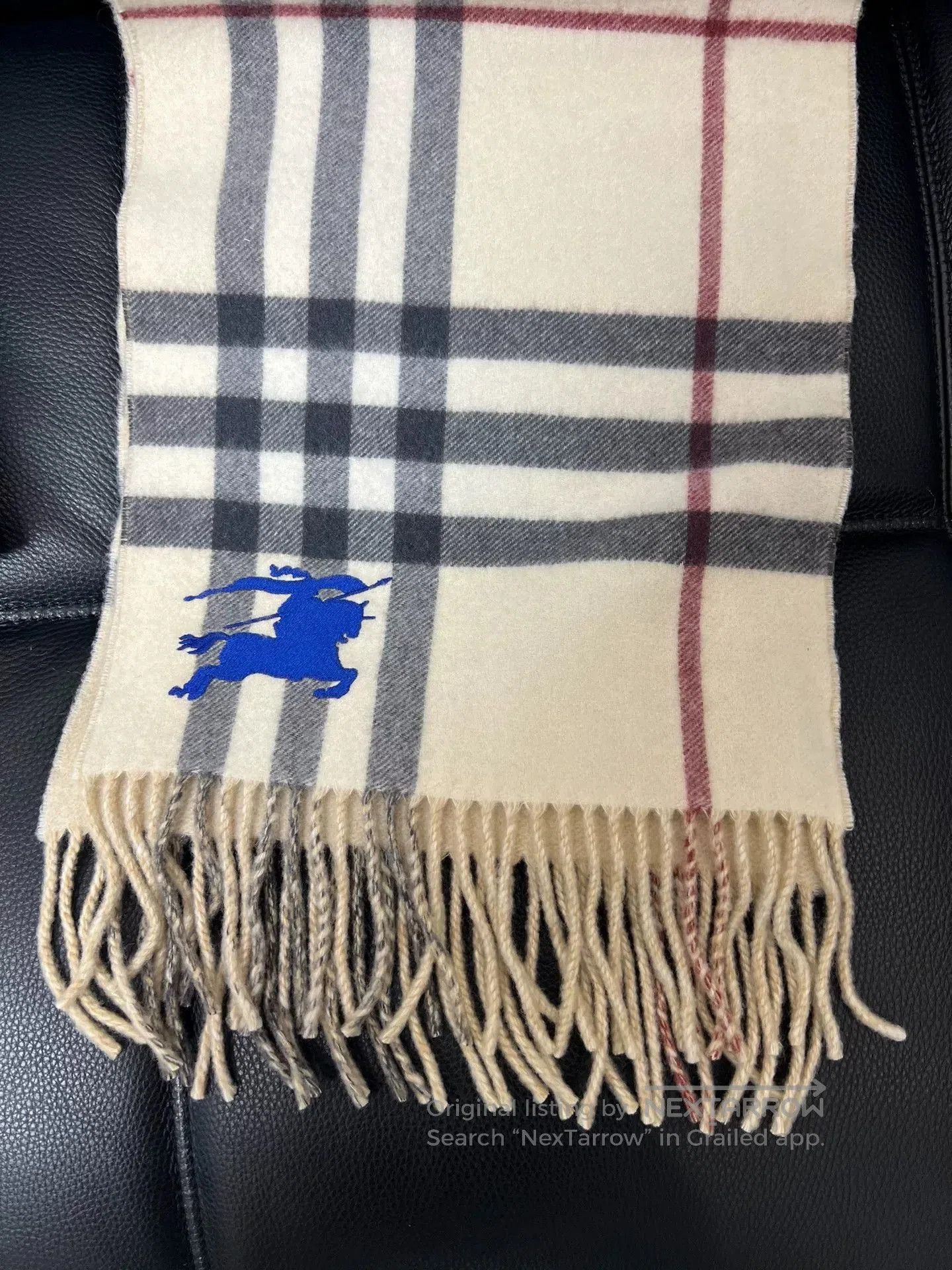 Burberry Burberry Cashmere Fringe Scarf. Size ONE SIZE - 3 Thumbnail