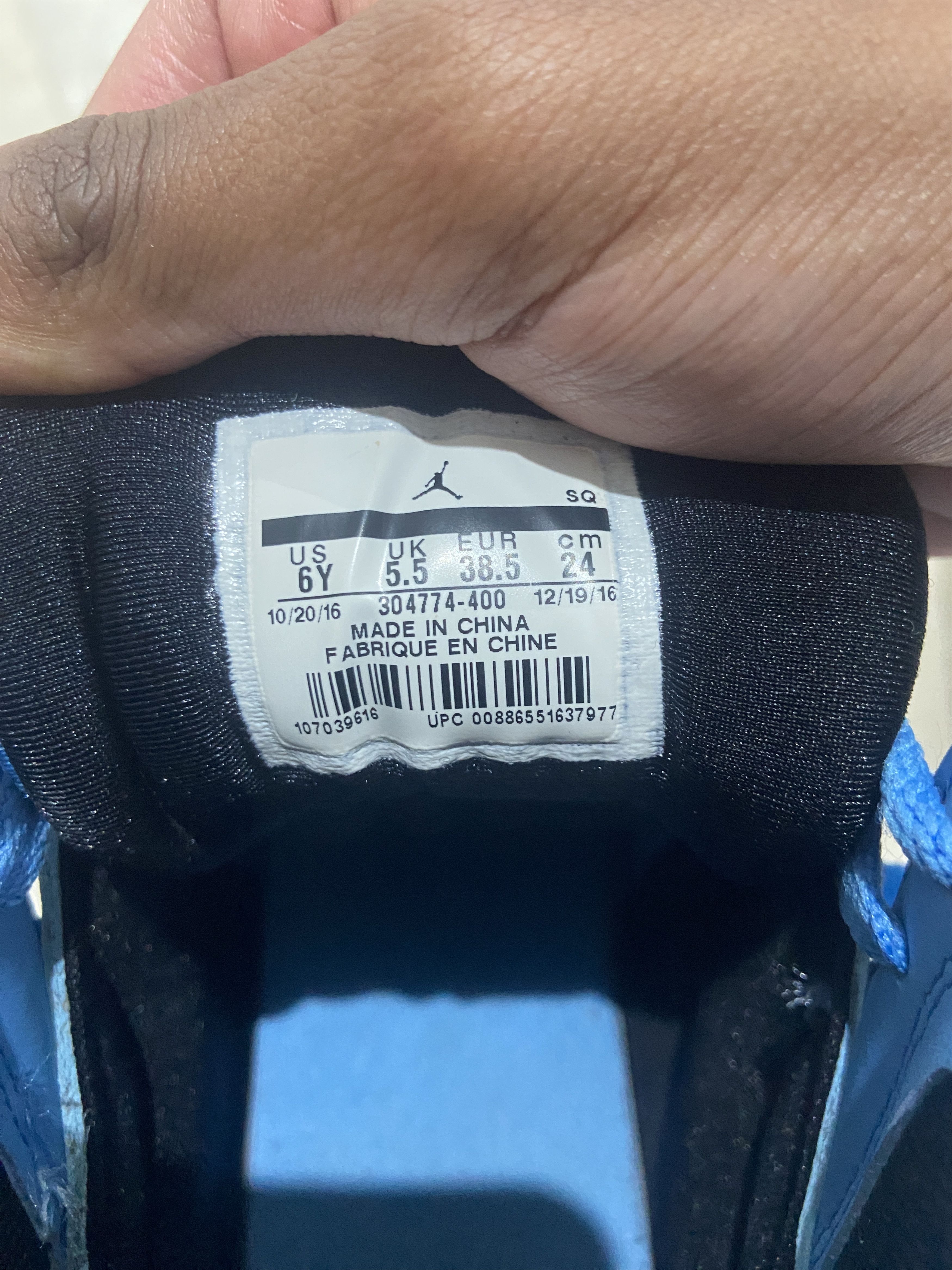 Jordan Brand Jordan 7 Retro Pantone Size US 6 / EU 39 - 3 Thumbnail