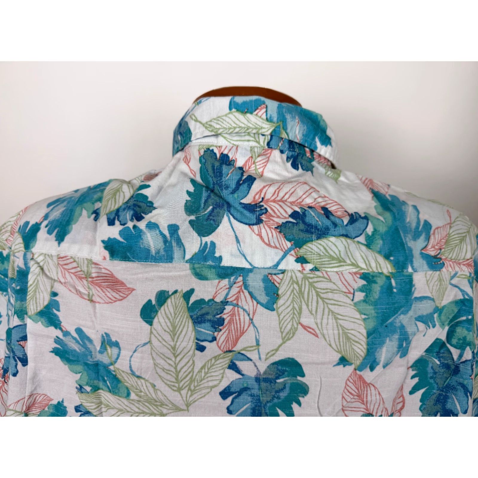 Van Heusen Van Heusen Hawaiian Shirt Men 2XL White Cotton Slub Short Sleeve Button-Up Beach Tropical Size US XXL / EU 58 / 5 - 7 Thumbnail