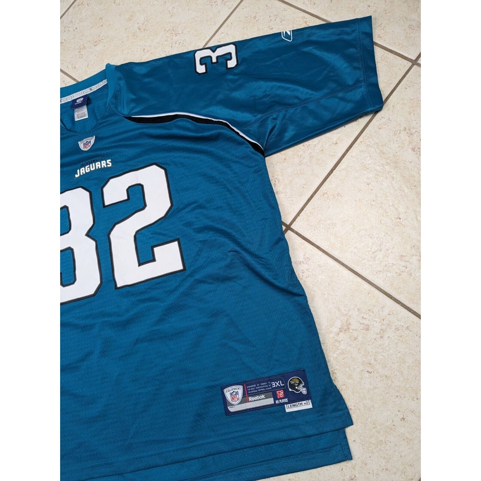 Reebok Jacksonville Jaguars STITCHED Jones-Drew Jersey Reebok 3XL Size US XXL / EU 58 / 5 - 4 Thumbnail