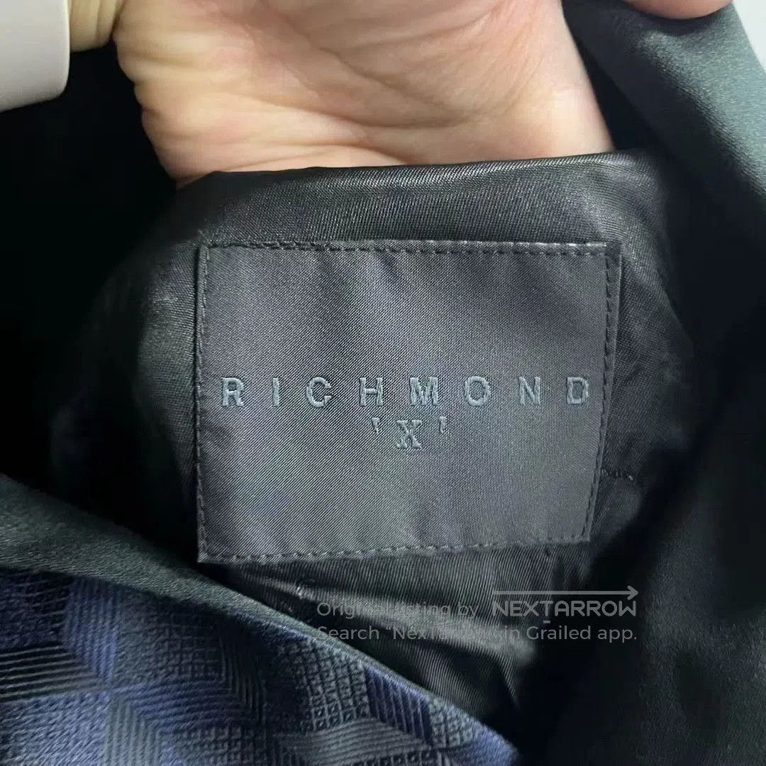 Emporio Armani richmond deep blue diamond patterned blazer jacket. Size US M / EU 48-50 / 2 - 3 Thumbnail
