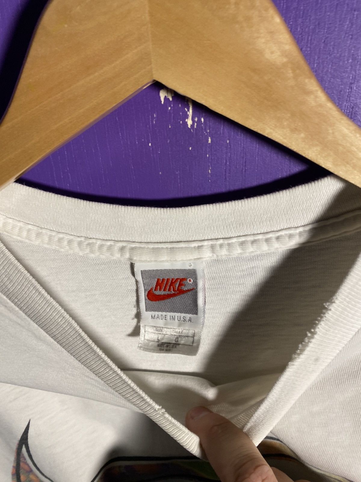 Nike Vintage 90s Nike fractal swoosh logo t-shirt Size US L / EU 52-54 / 3 - 4 Thumbnail