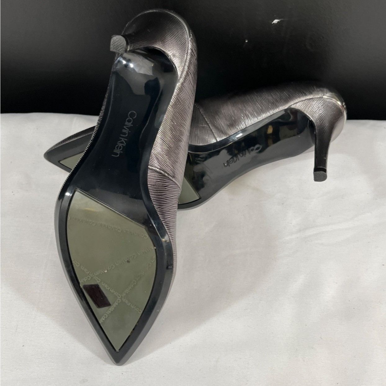 Calvin Klein Calvin Klein Gaylee Women's Silver Shoes/Heels Sz 7 SKU 5513 Size US 7 / IT 37 - 3 Thumbnail