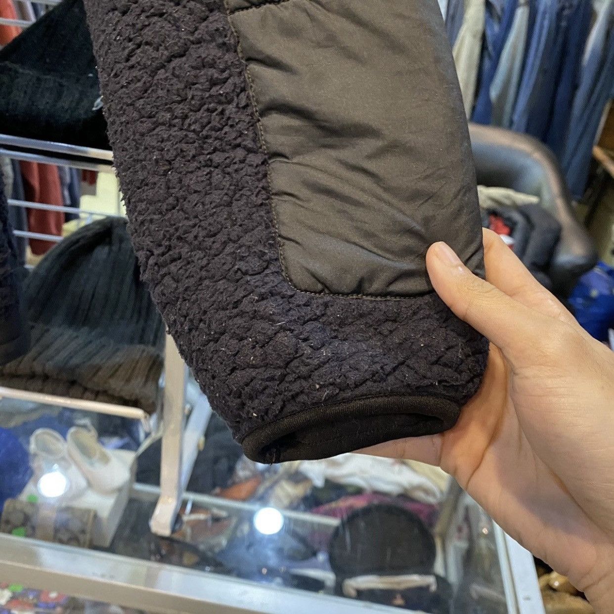 Jun Takahashi × Undercover × Uniqlo 🖤 Undercover Jun Takahashi x Uniqlo Fleece Jacket Black Size US M / EU 48-50 / 2 - 7 Thumbnail