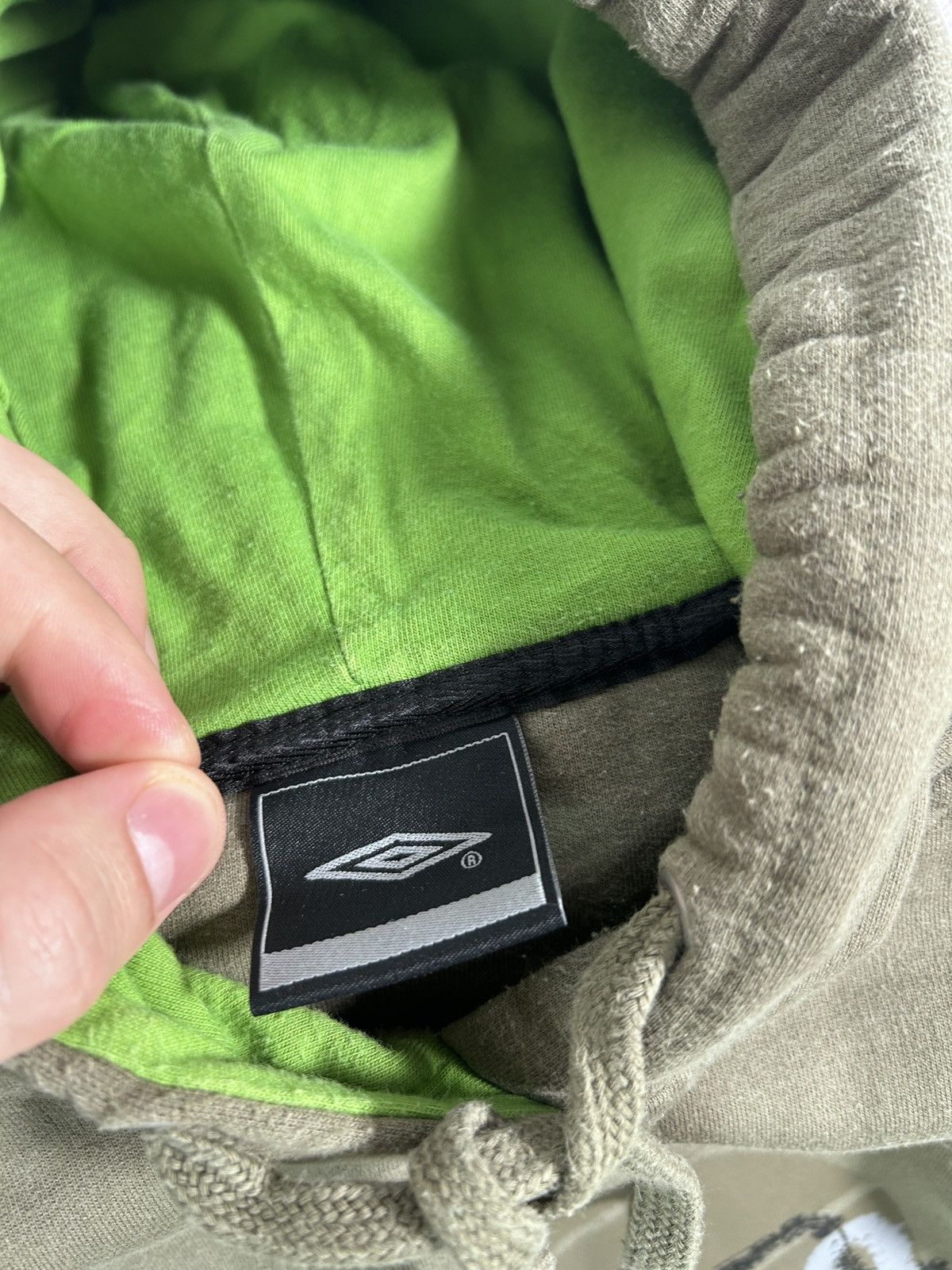 Umbro × Vintage Umbro black drill baggy vintage hoodie Size US M / EU 48-50 / 2 - 8 Thumbnail