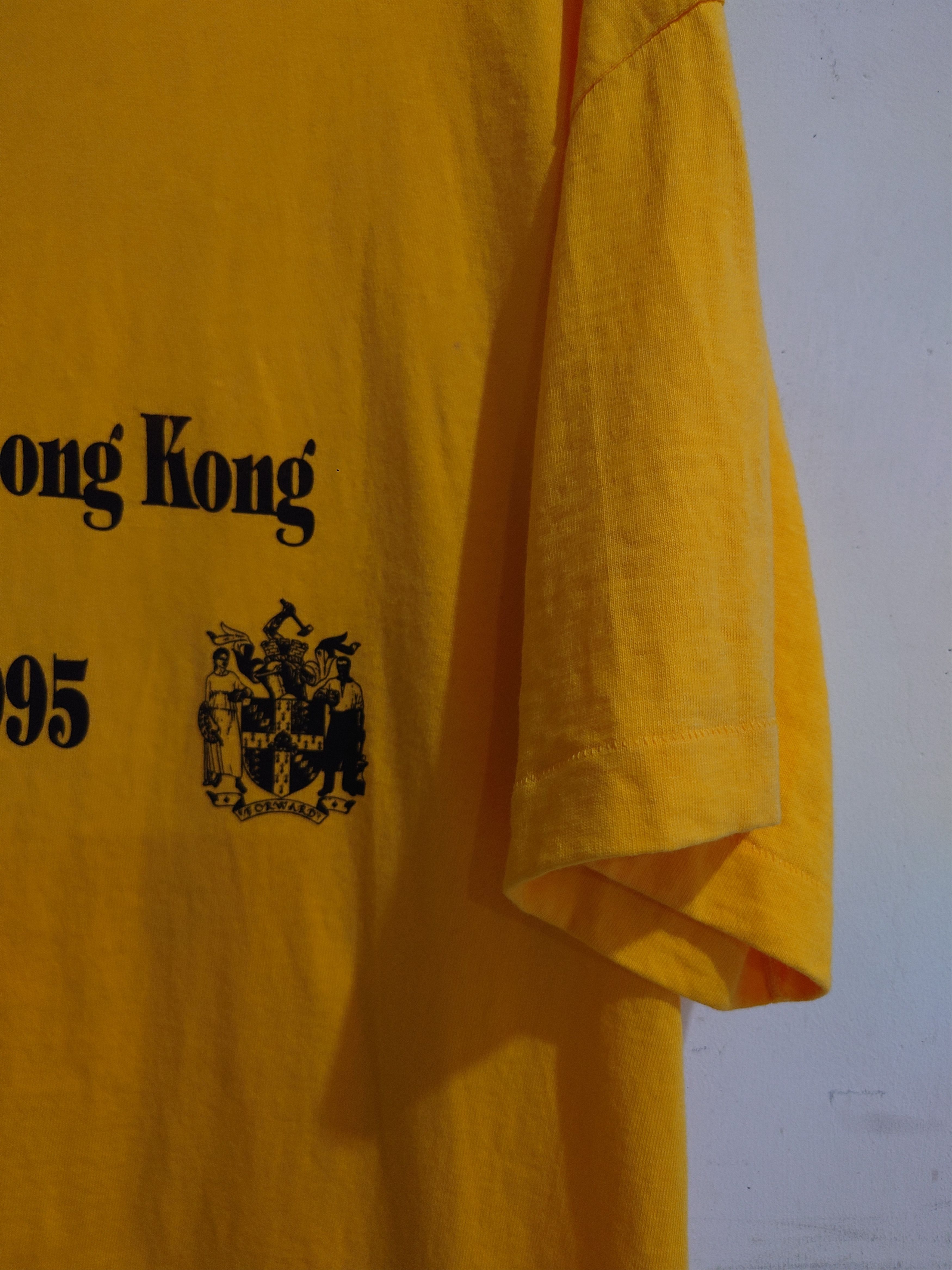 Vintage VINTAGE FRUIT OF THE LOOM T SHIRT Size US XL / EU 56 / 4 - 6 Thumbnail