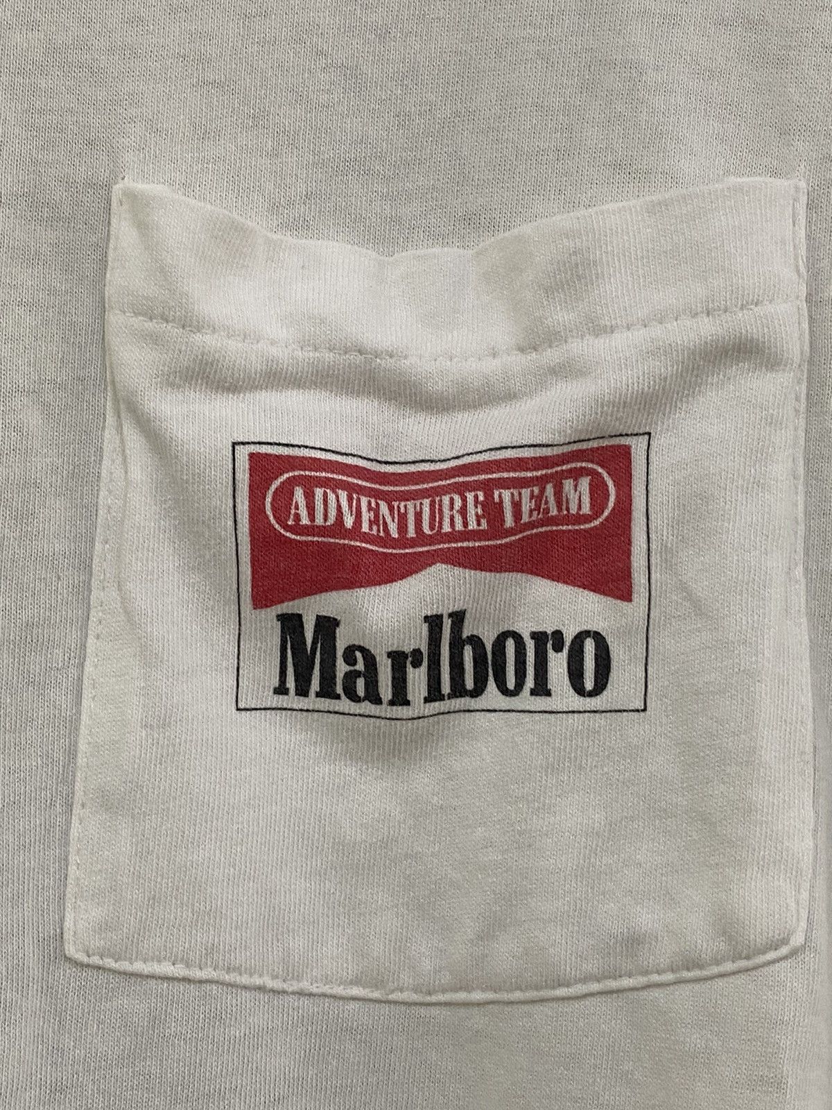 Vintage 💥VINTAGE MARLBORO ADVANTURE TEAM SINGLE STICH POCKET TEE Size US L / EU 52-54 / 3 - 7 Thumbnail