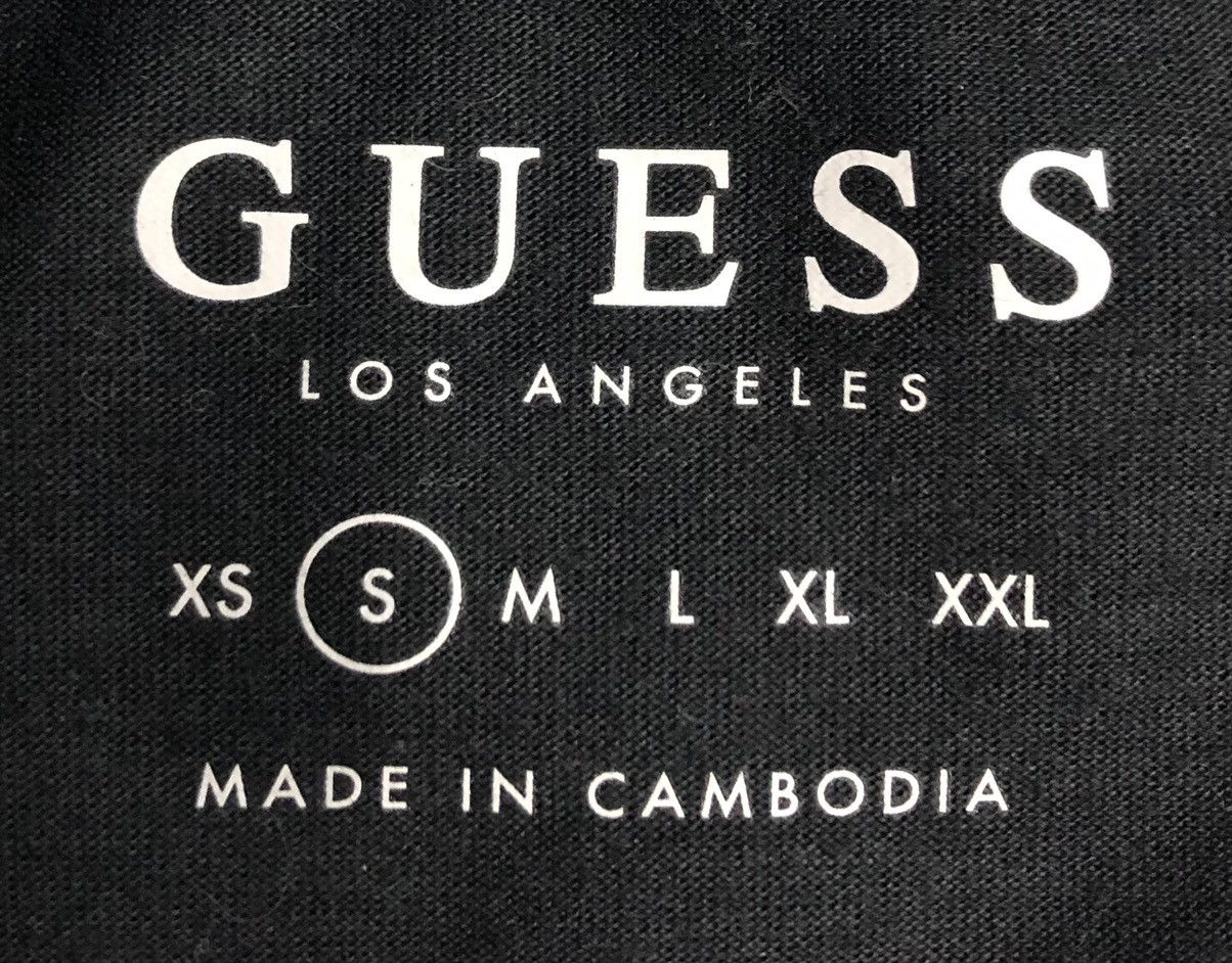 Guess × Vintage GUESS Men's Basic Black T-Shirt – Size Small Size US S / EU 44-46 / 1 - 7 Thumbnail