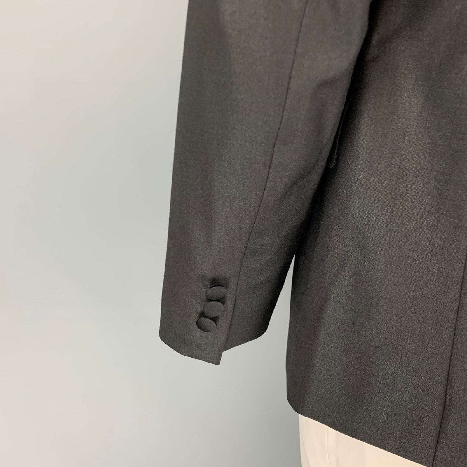 Versace Size 42 Black Polyester Blend Peak Lapel Sport Coat Size 42R - 4 Thumbnail