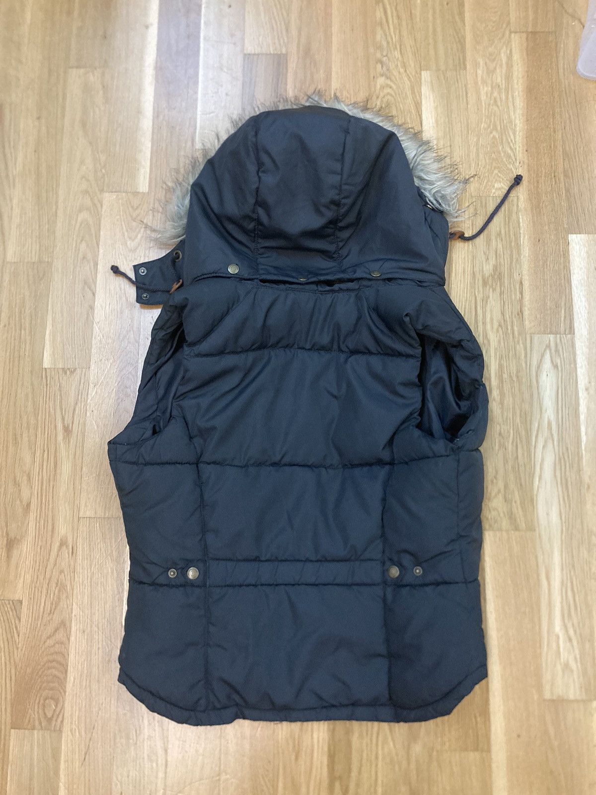 H&M H&M Furr Vest Size M / US 6-8 / IT 42-44 - 2 Thumbnail