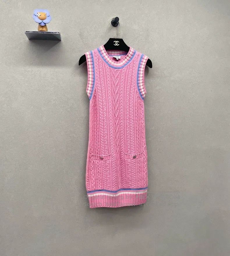 Chanel Chanel Pink colour-blocked striped sleeveless dress Size XXS / US 00 / IT 34 - 4 Thumbnail