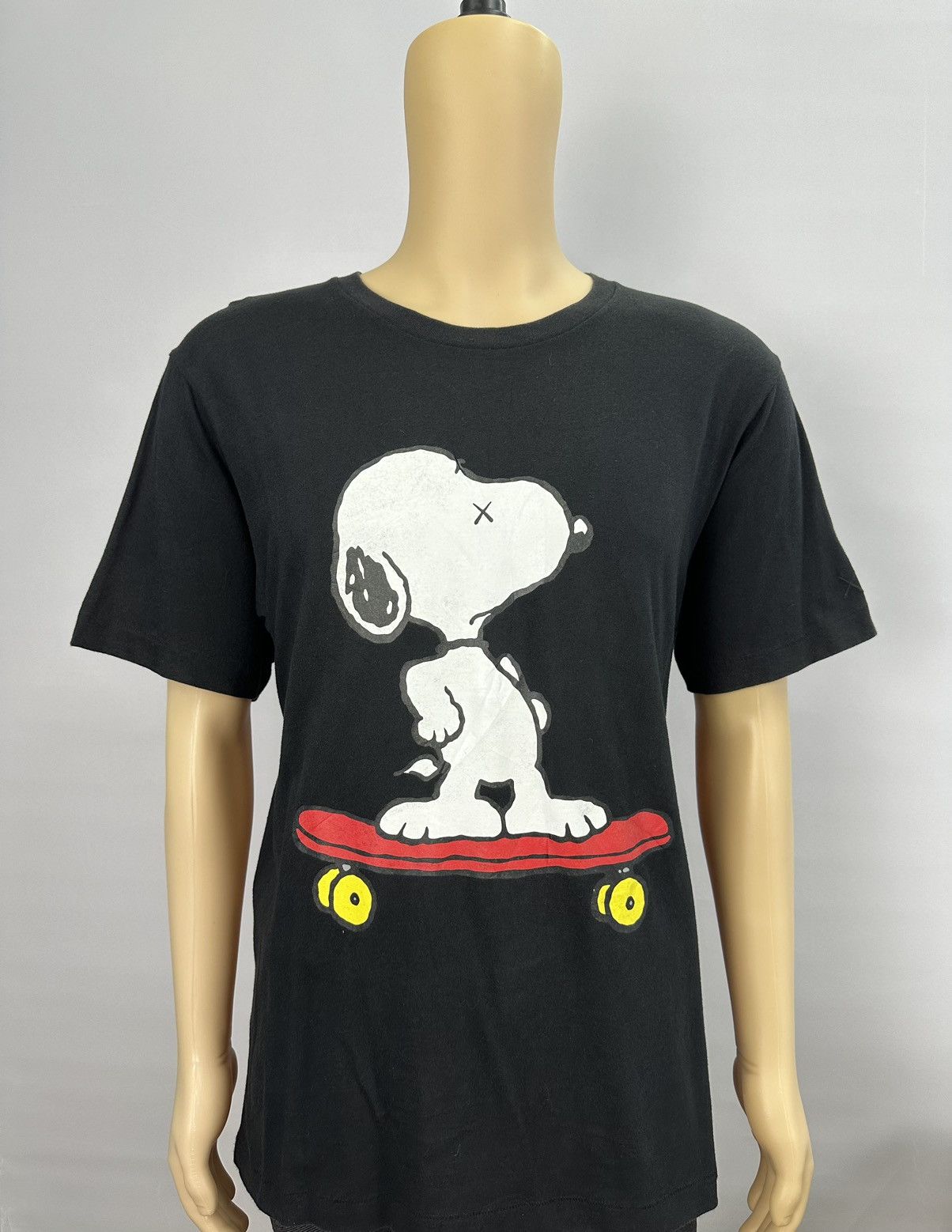 Kaws x Peanuts Tshirt A588