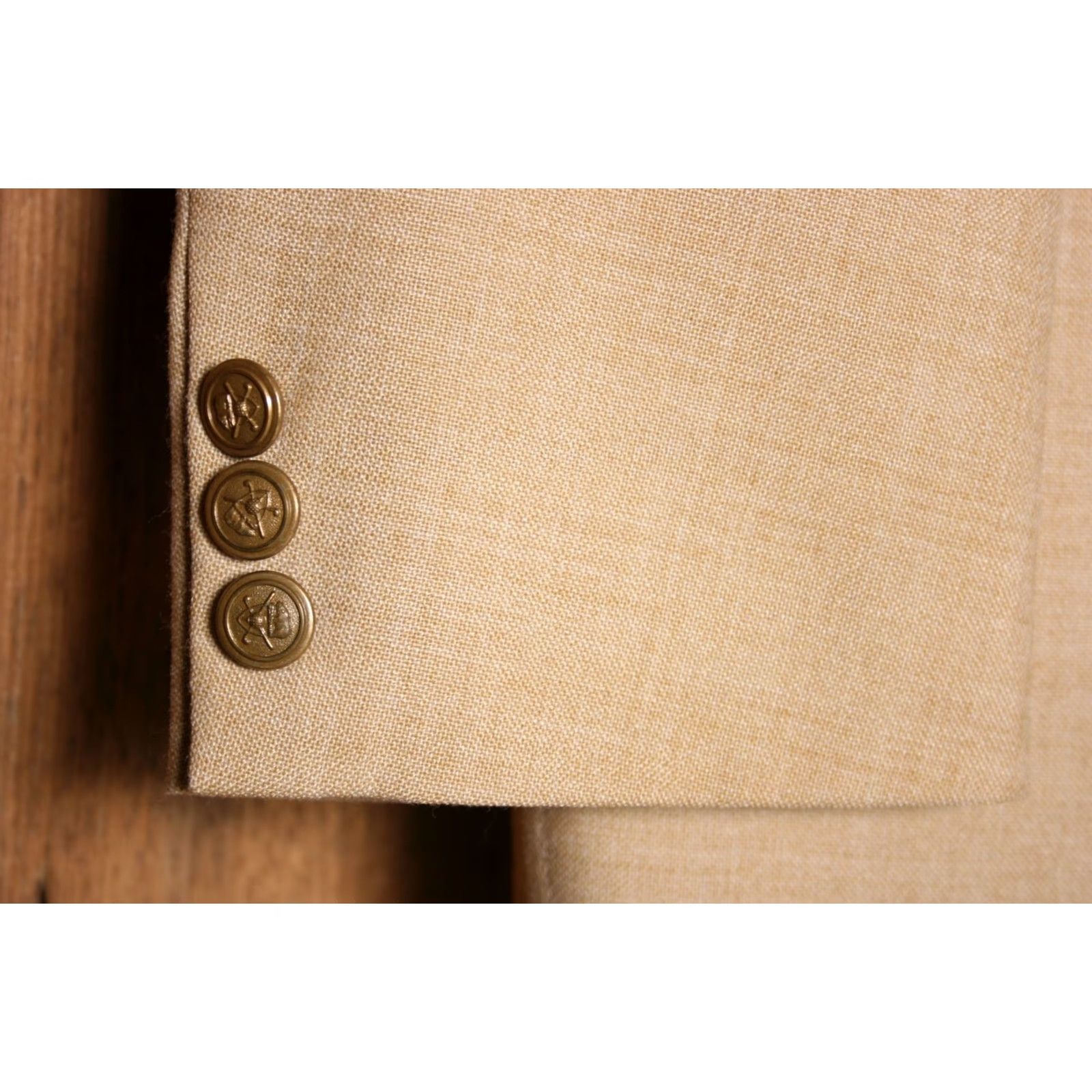 Hart Schaffner Marx VINTAGE Hart Schaffner Marx Jack Nicklaus Golden Bear Tan Blazer 42R Blazer Mens Tan 2-Button 3-Button Single-Vented Excellent Size 42R - 5 Thumbnail