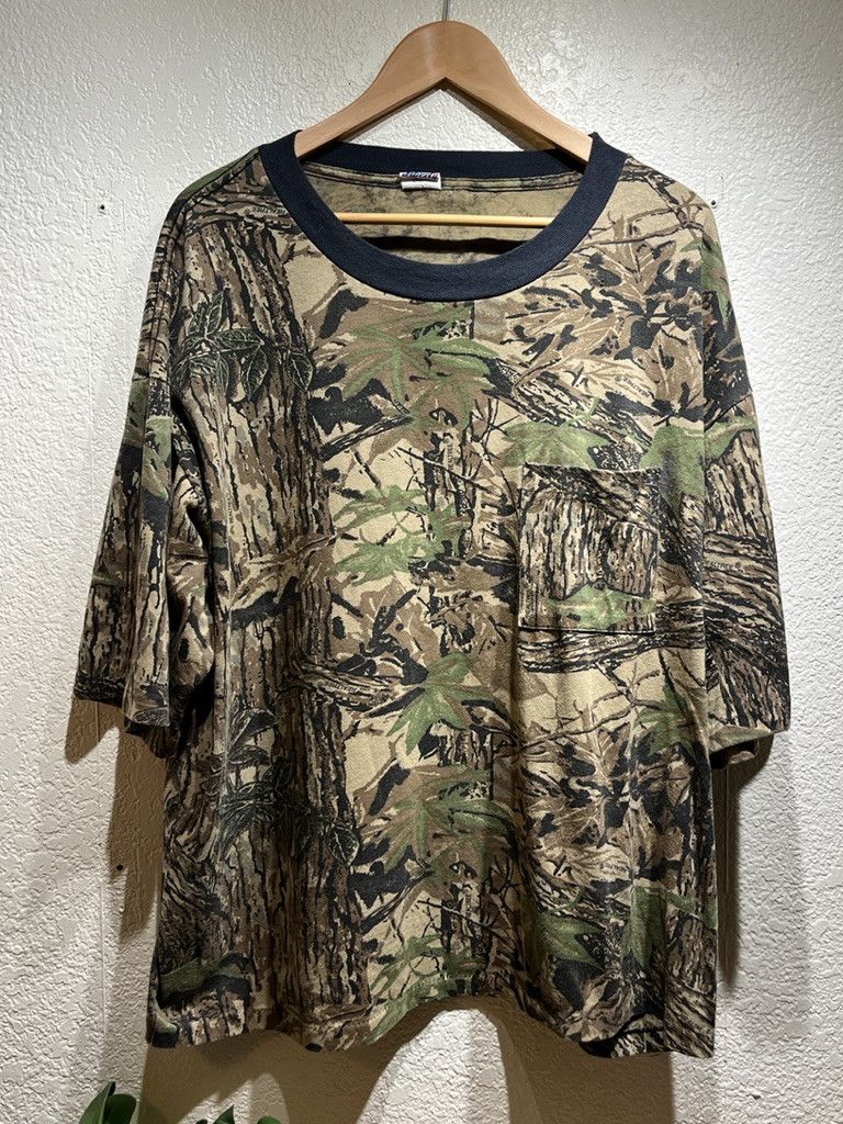 Vintage Vintage Camo Single Stitch Made in USA T-Shirt Size US XL / EU 56 / 4 - 1 Thumbnail