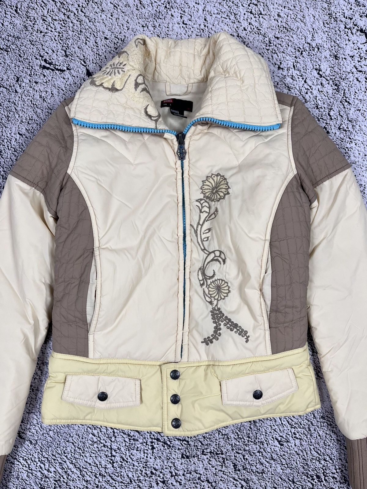 Diesel Diesel Y2K Quilted Puffer Jacket Floral Embroidery Nylon Size S / US 4 / IT 40 - 4 Thumbnail