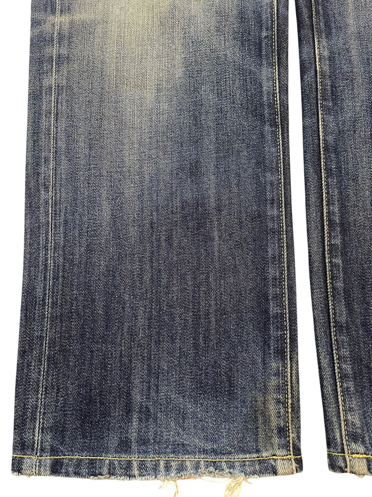 Uniqlo Vintage Japanese Uniqlo Faded Wash Style Loose Jeans Size US 34 / EU 50 - 7 Thumbnail