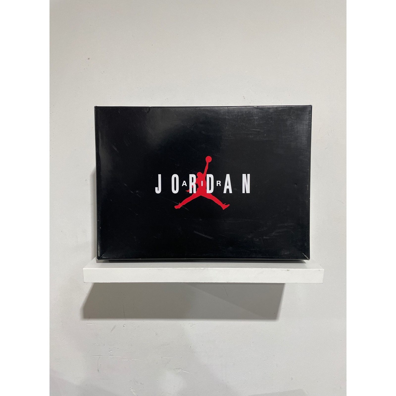 Nike JORDAN 11 RETRO LOW SPACE JAM SIZE 10.5 PREOWNED Size US 10.5 / EU 43-44 - 7 Thumbnail
