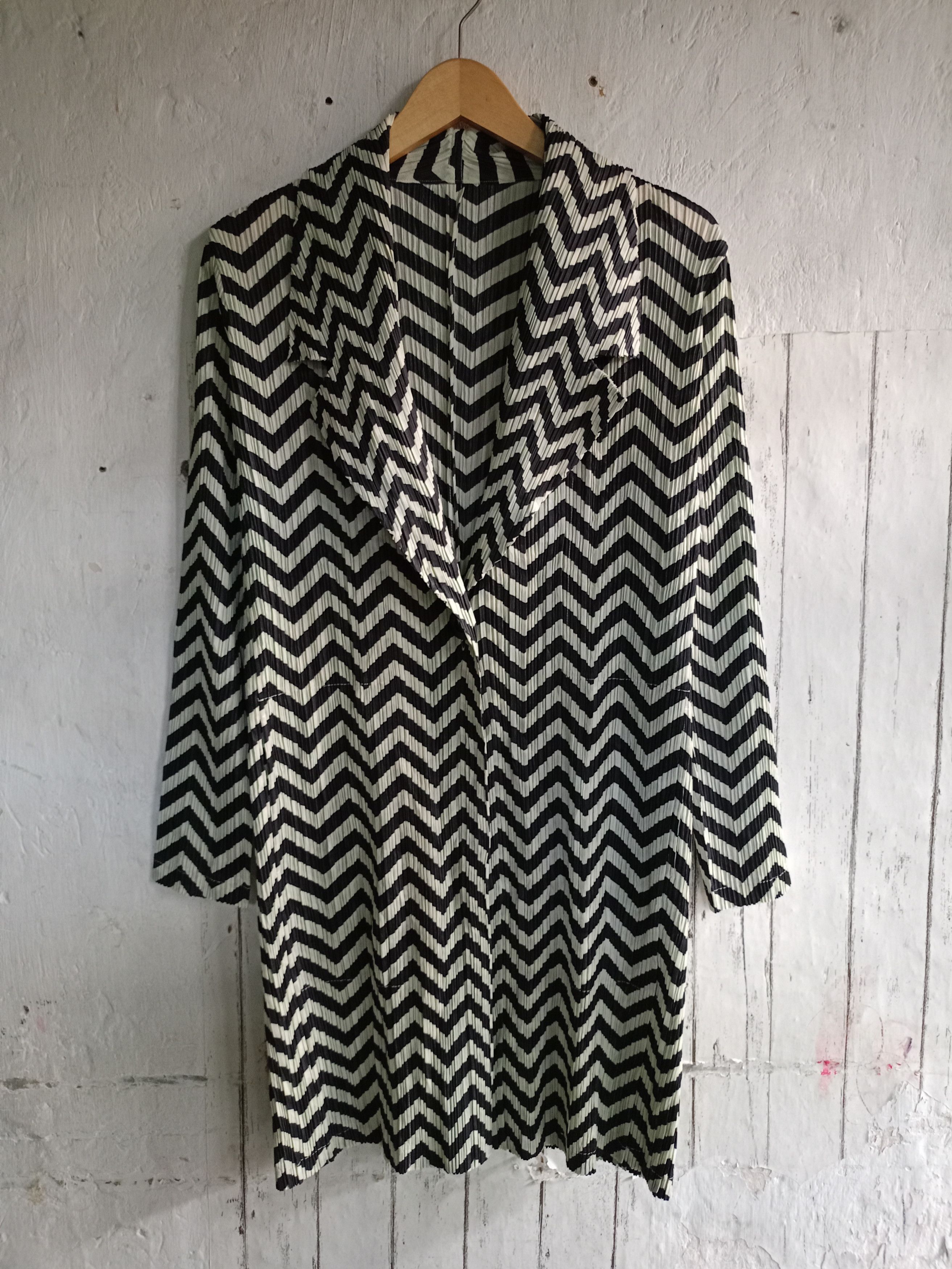 Issey Miyake Rare Pleats please Issey Miyake printed Long Cardigan Size L / US 10 / IT 46 - 1 Thumbnail