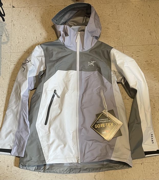 Arc'Teryx Arc'Teryx x Beams Beta Jacket Womens | Grailed