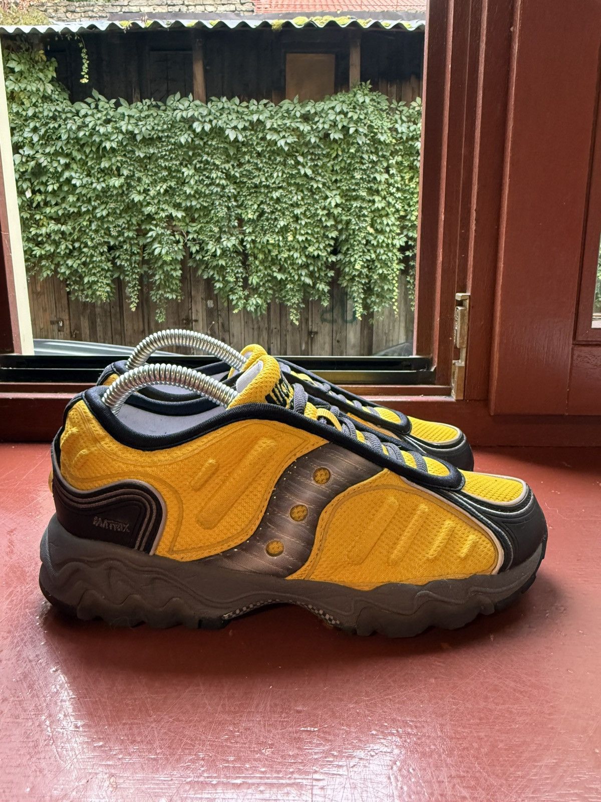 Saucony Saucony Matrix Yellow/Black Size US 7 / IT 37 - 6 Thumbnail