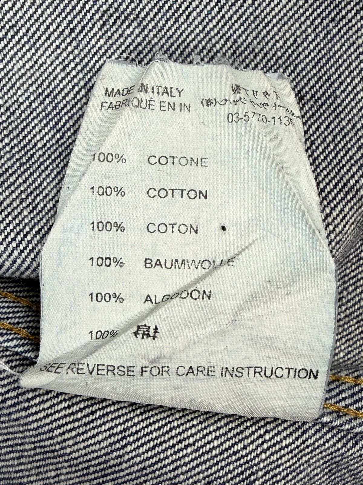 Helmut Lang AW03 Helmut Lang Wax Coated 2 Pocket Trucker Denim Jacket Size US L / EU 52-54 / 3 - 12 Thumbnail