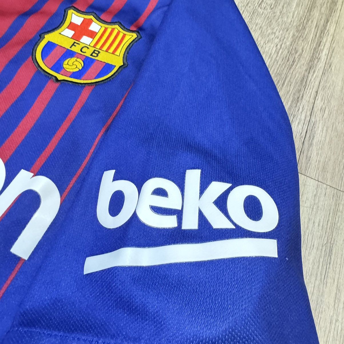 Nike Barcelona 17/18 home shirt #14 Coutinho Size US M / EU 48-50 / 2 - 5 Thumbnail