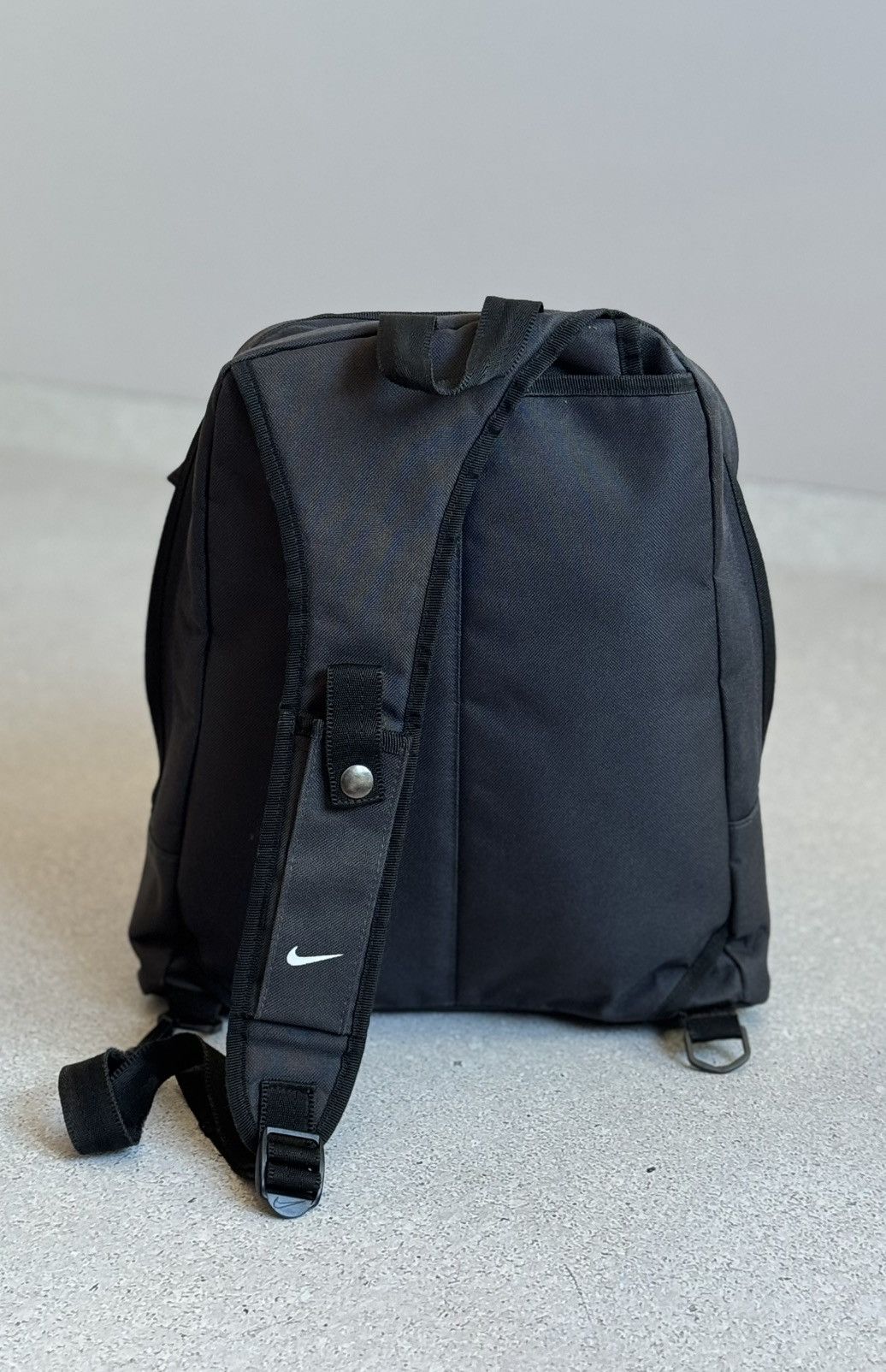 Nike 90s Nike Vintage Backpack Sling Bag Gorpcore Mini Swoosh Size ONE SIZE - 4 Thumbnail