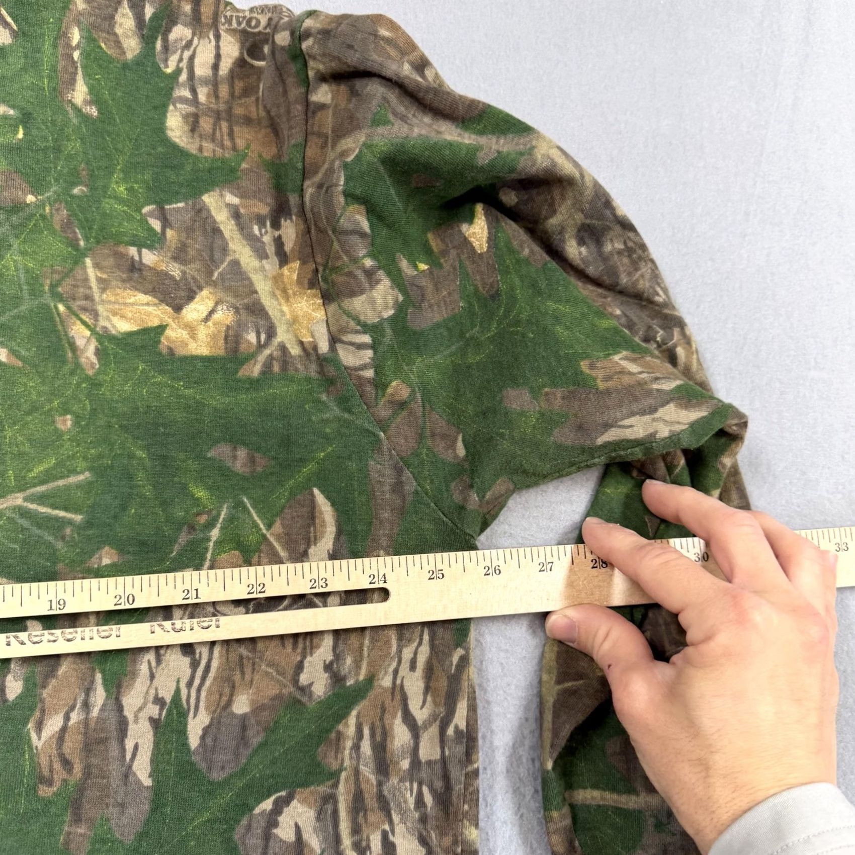 Vintage Mossy Oak shirt Mens XL Shadow Leaf camo camouflage hunting 90s USA Shirt Mens XL Mossy Oak Shadow Leaf camo hunting USA Size US L / EU 52-54 / 3 - 6 Thumbnail